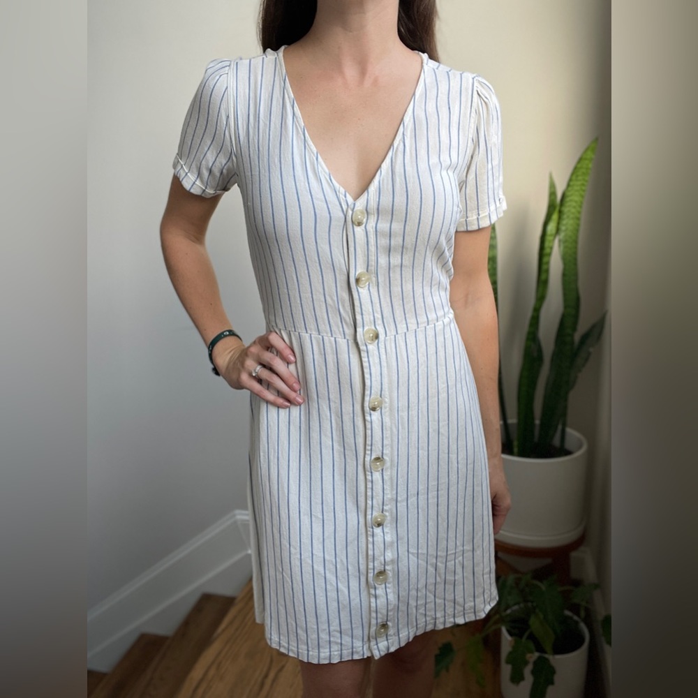 Old Navy button dress